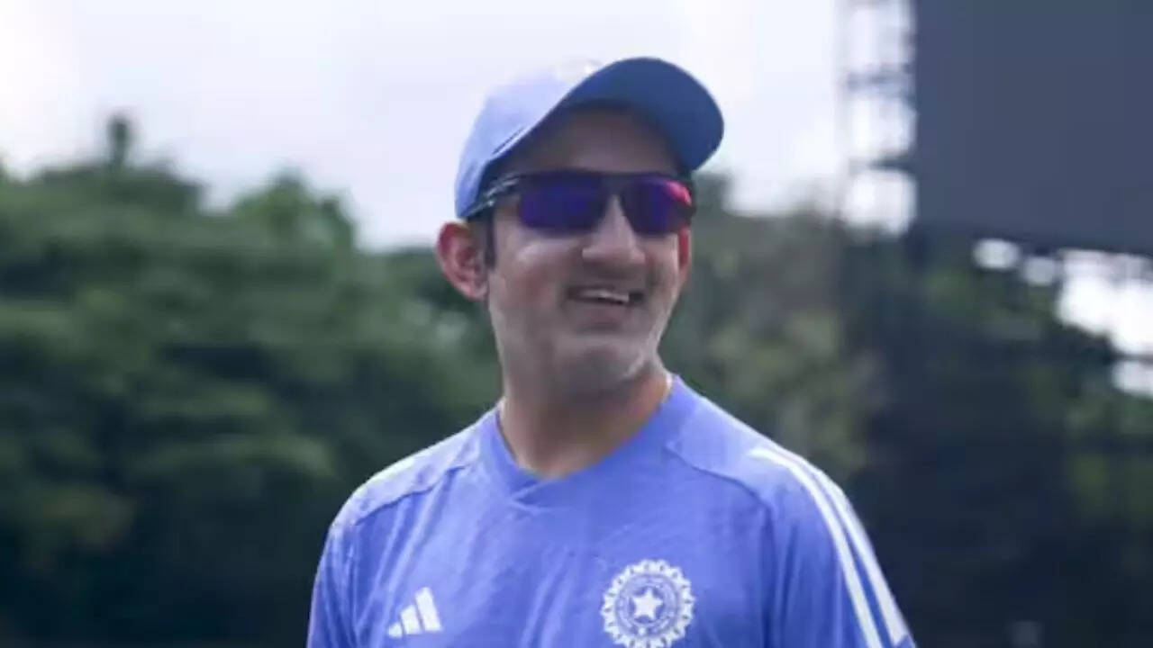 गंभीर के कार्यकाल की मिली जुली शुरुआत
