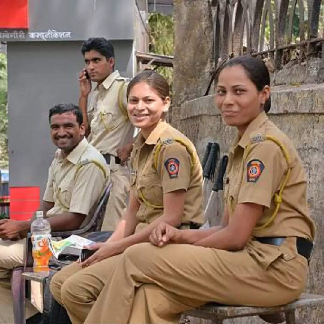 कितने घंटे होती है पुलिस वालों की ड्यूटी