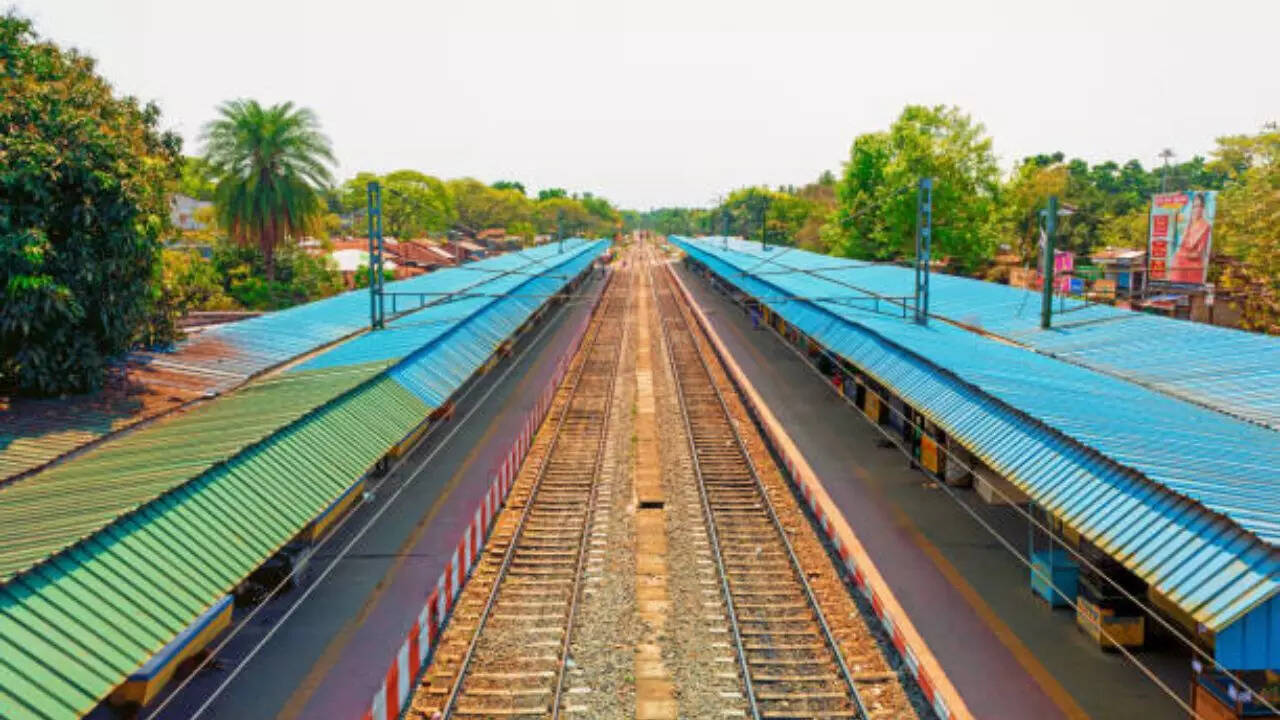​पहले रैनागढ़ था स्टेशन का नाम​