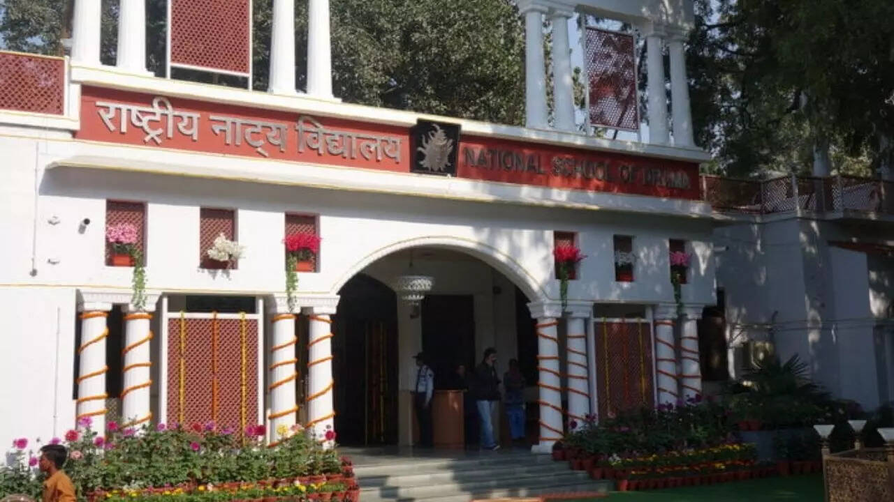 रंगमंच कलाकारों की दुनिया