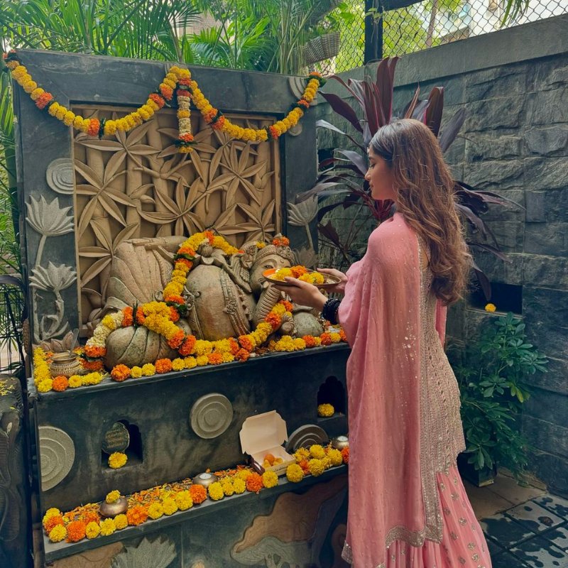 राशा ने की भगवान गणेश की आरती