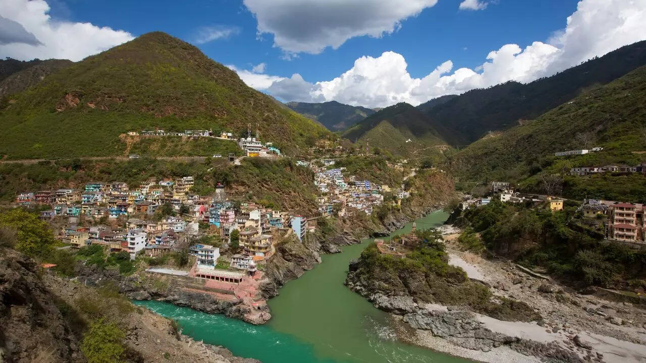 गंगा कहां से निकलती है