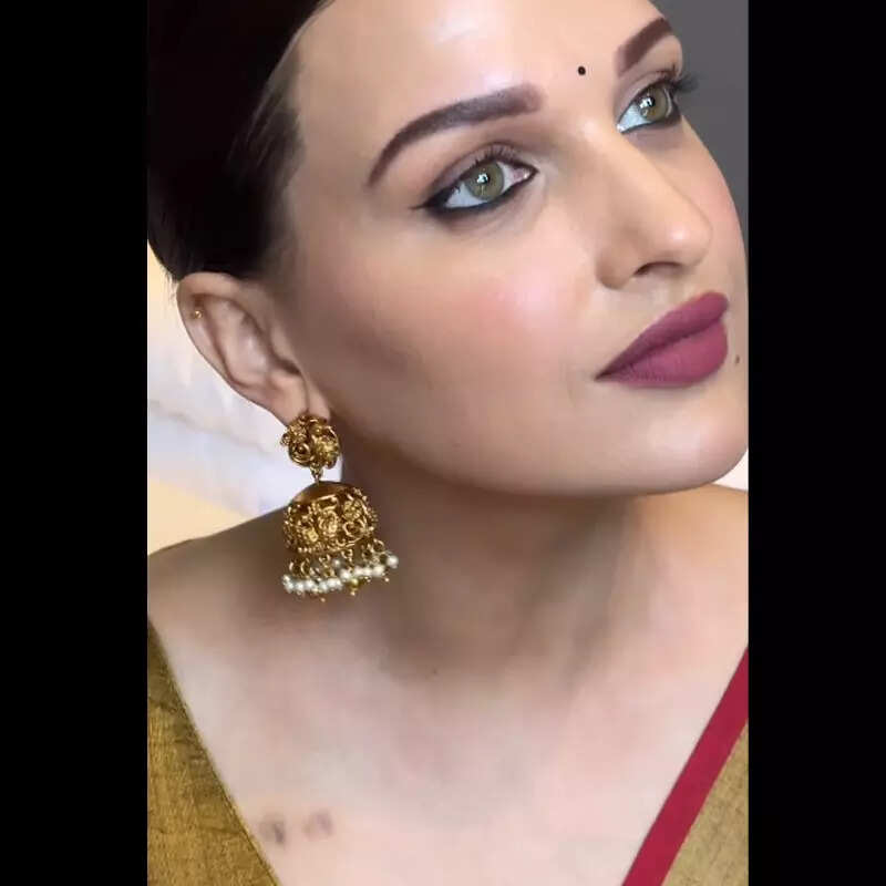 रिमूव कराया टैटू
