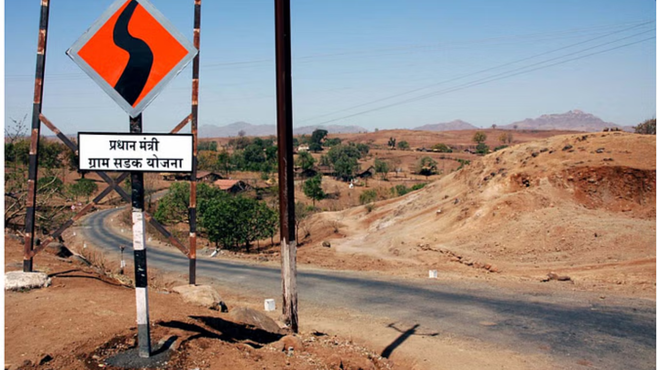 62500 किमी सड़क निर्माण