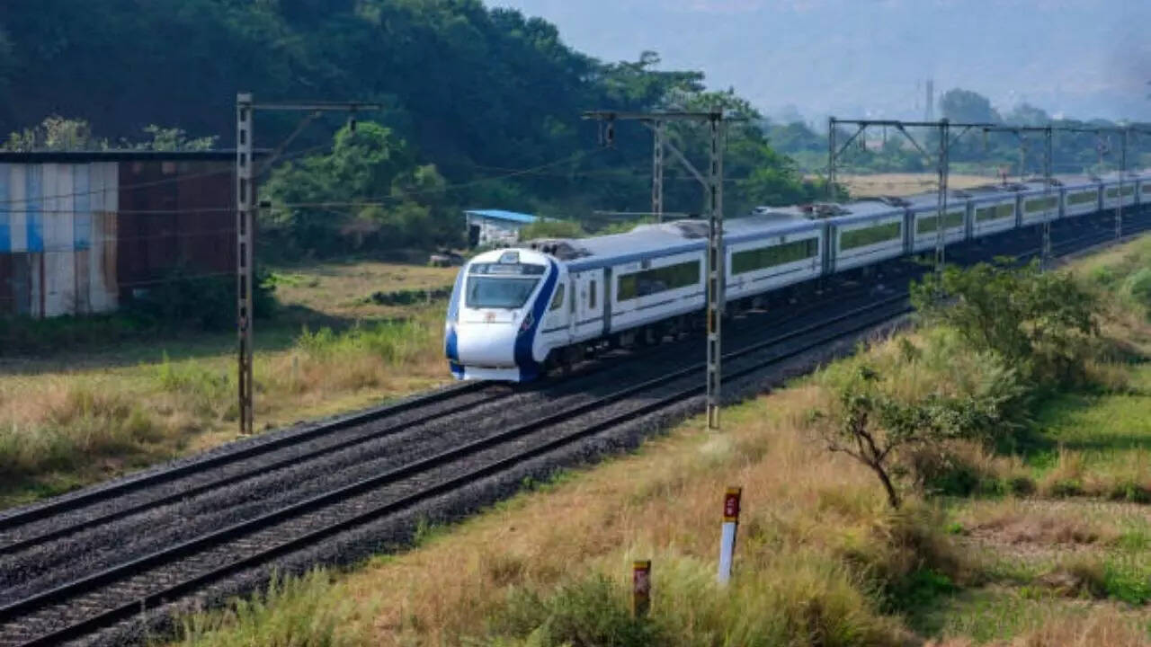 नए बेंचमार्क स्थापित