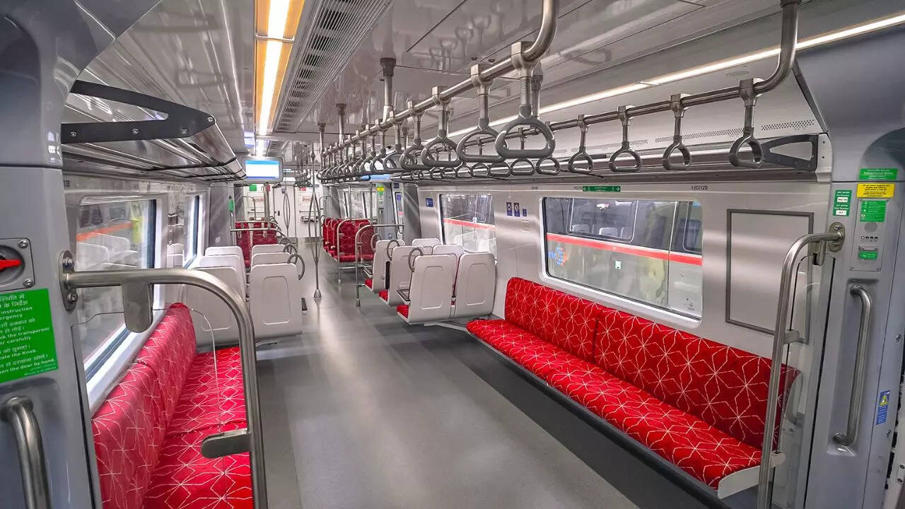 मेरठ मेट्रो में कुशन वाली सीटें