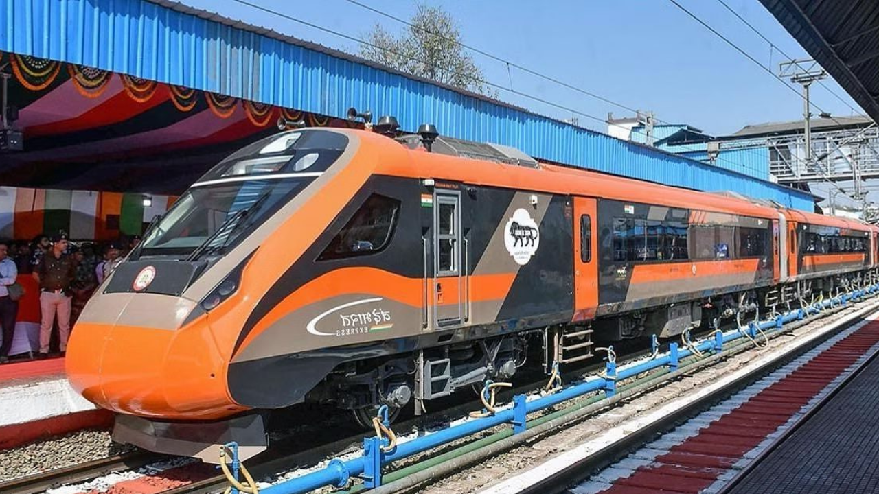  इन 9 स्टेशनों पर रुकेगी ट्रेन