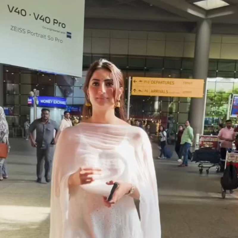 सूट पहने नजर आईं पलक तिवारी