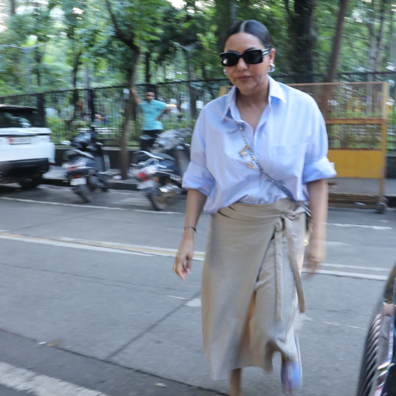 मलाइका से मिलने पहुंचीं मलाइका अरोड़ा