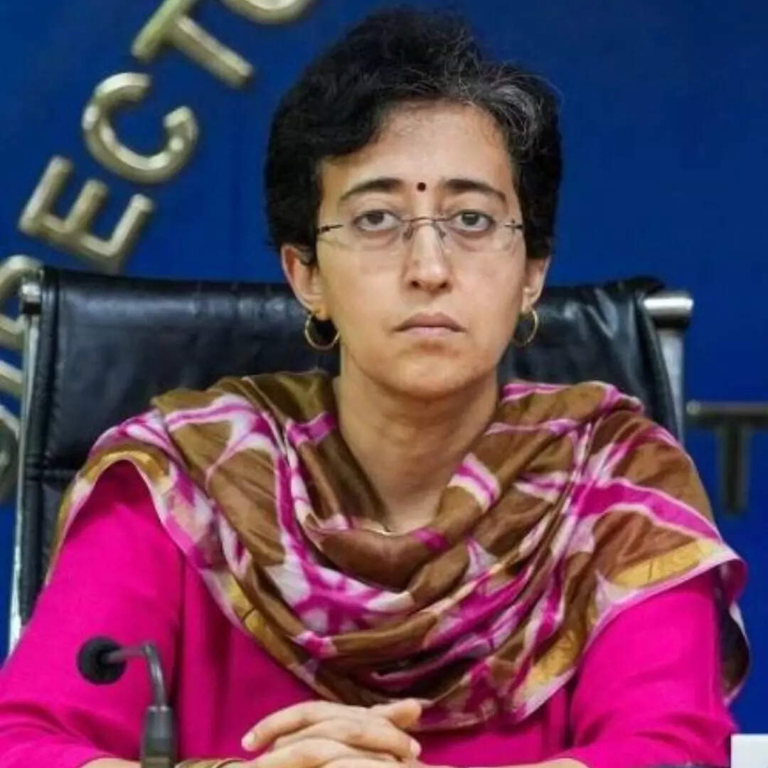 यहां से मास्टर डिग्री