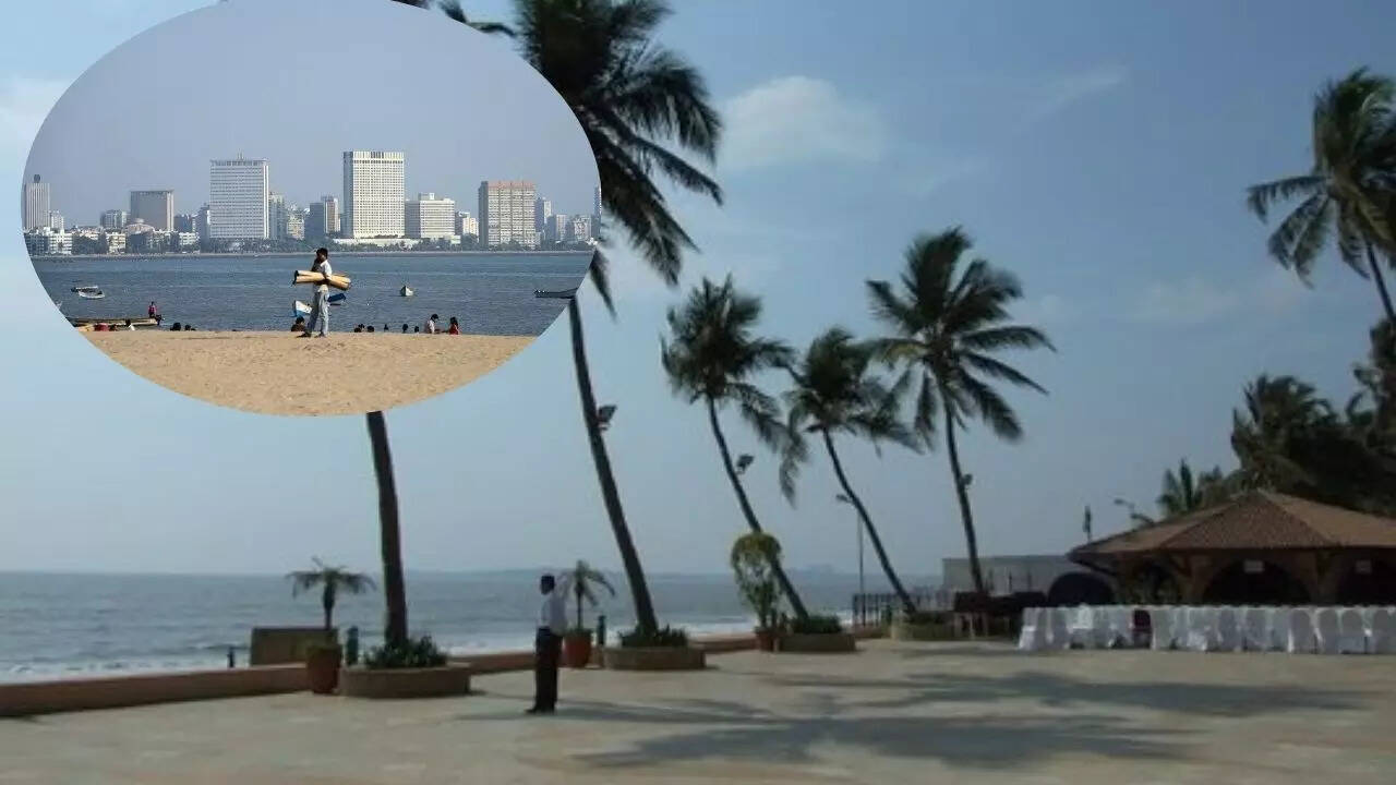 ​ चौपाटी फुटपाथ​