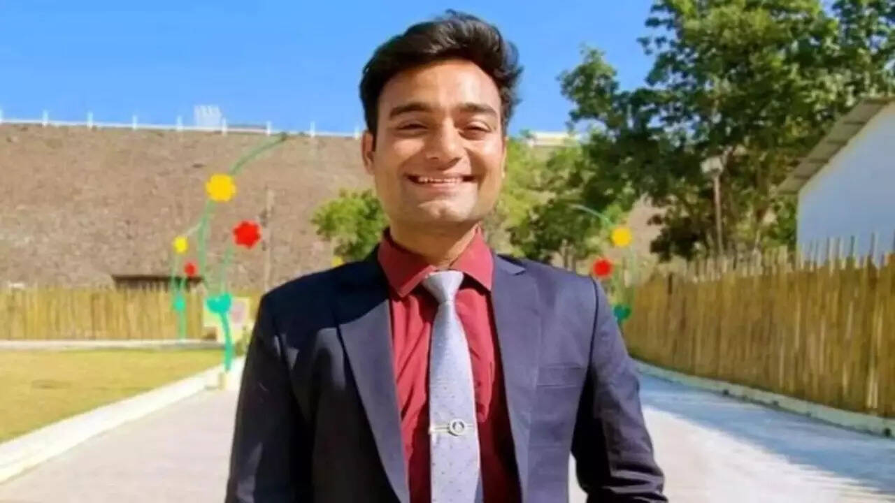 आईएएस हिमांशु की कहानी