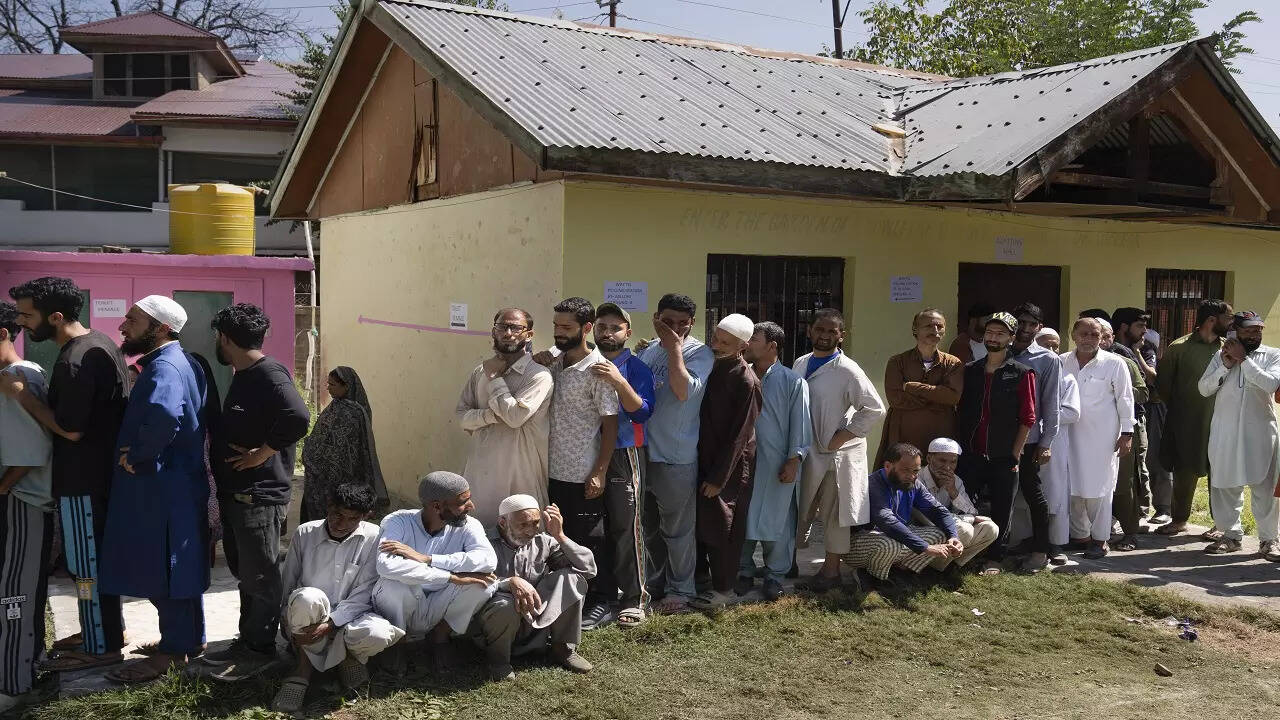 आतंक का गढ़ रहे शोपियां में बंपर मतदान