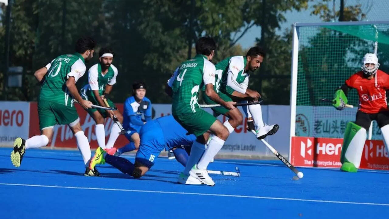 पाकिस्तान हॉकी फेडरेशन ने हद कर दी