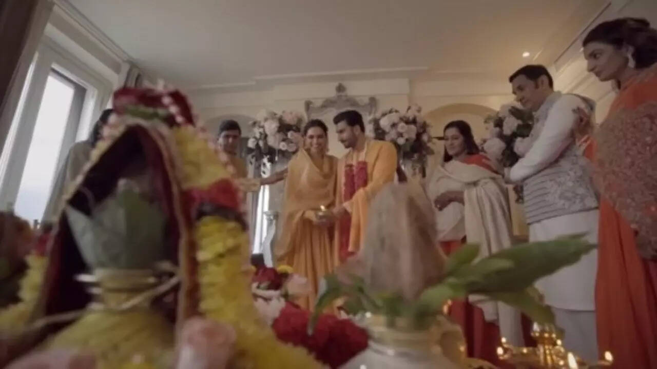 प्रभादेवी में 4-बीएचके अपार्टमेंट​