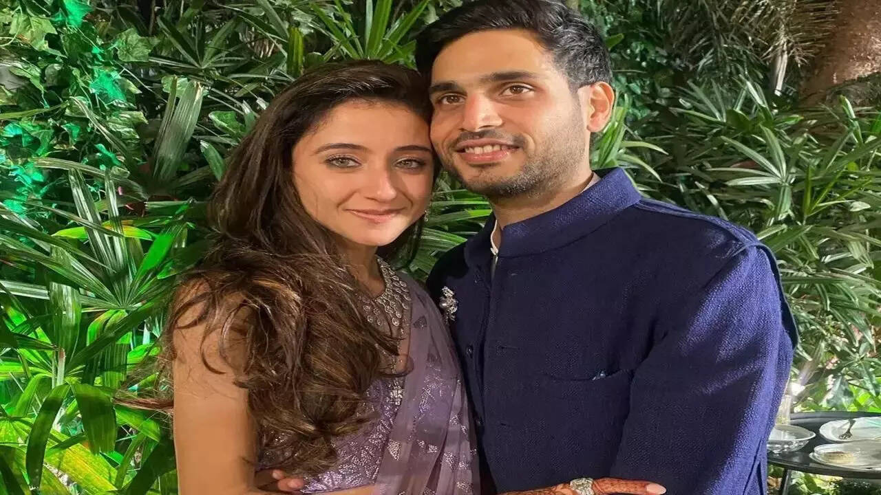 ​जय अनमोल अंबानी एजुकेशन​