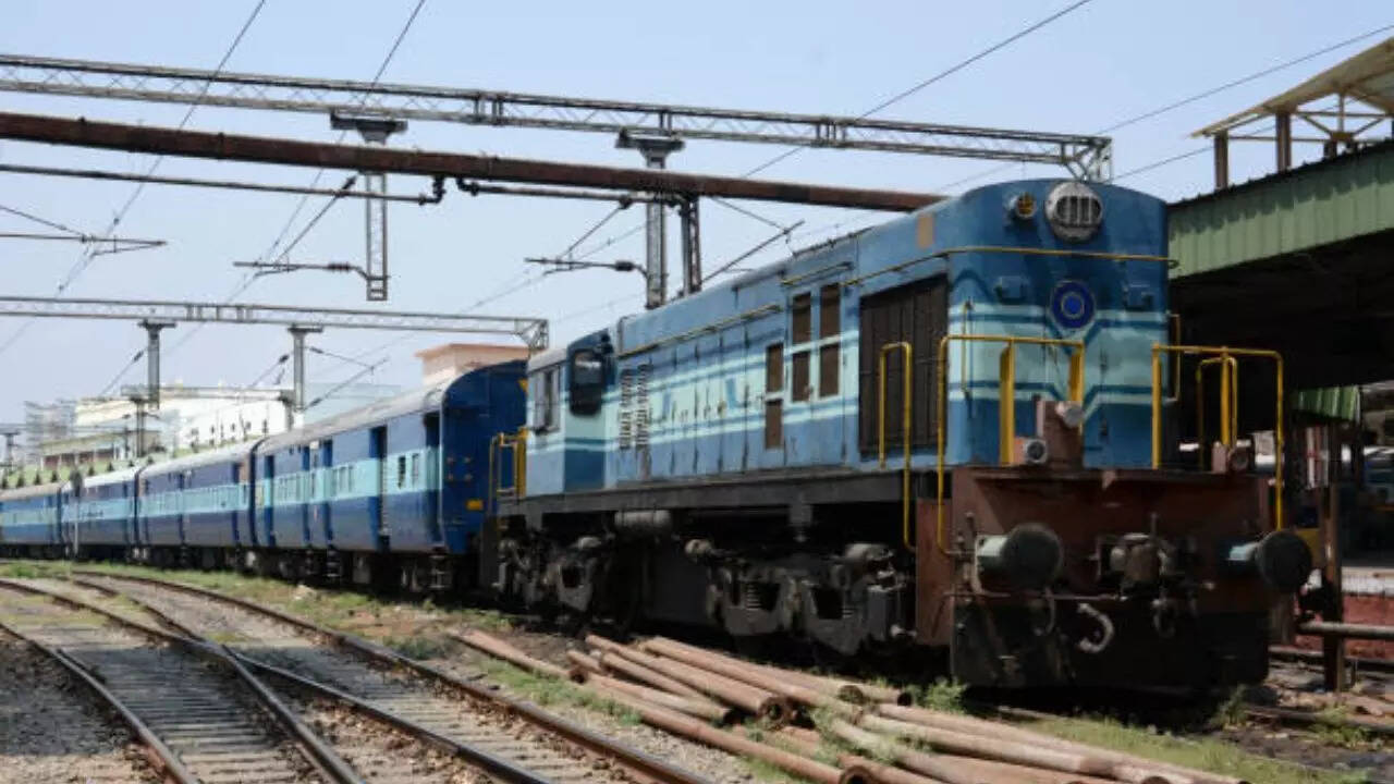 यात्रियों की रहती है भीड़