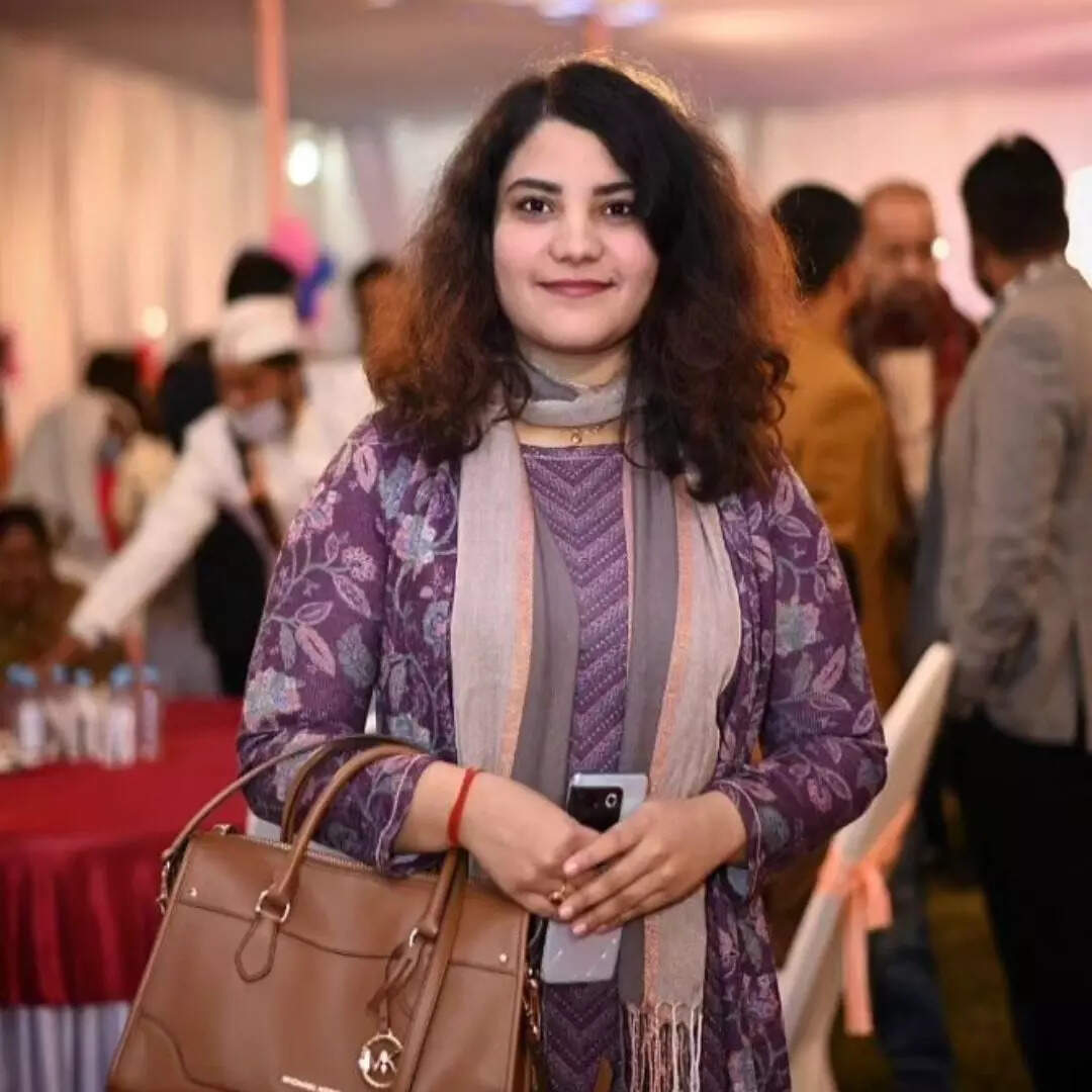 बंद करवाई गुटखा बीड़ी की दुकान