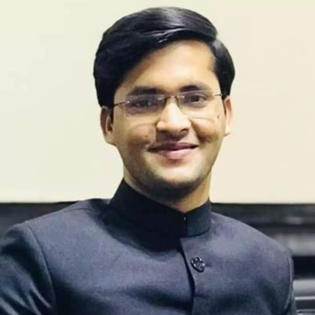 अंसार शेख एजुकेशन