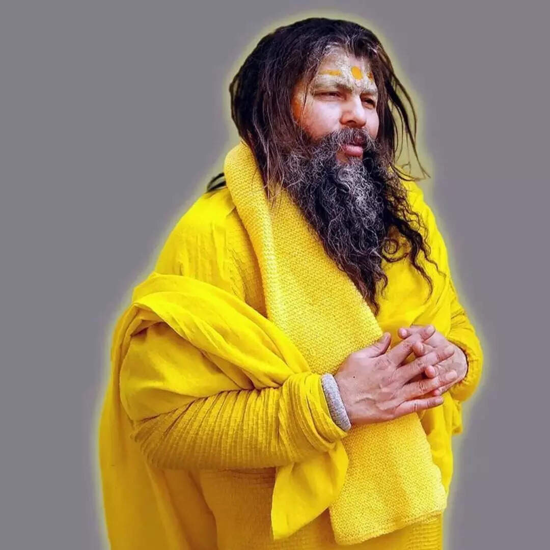 सबसे पहले पहुंचे राधा केली कुंज