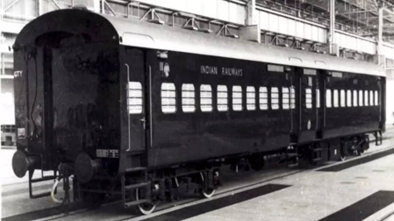 ​1957-58 में यहां 74 कोच तैयार हुए​