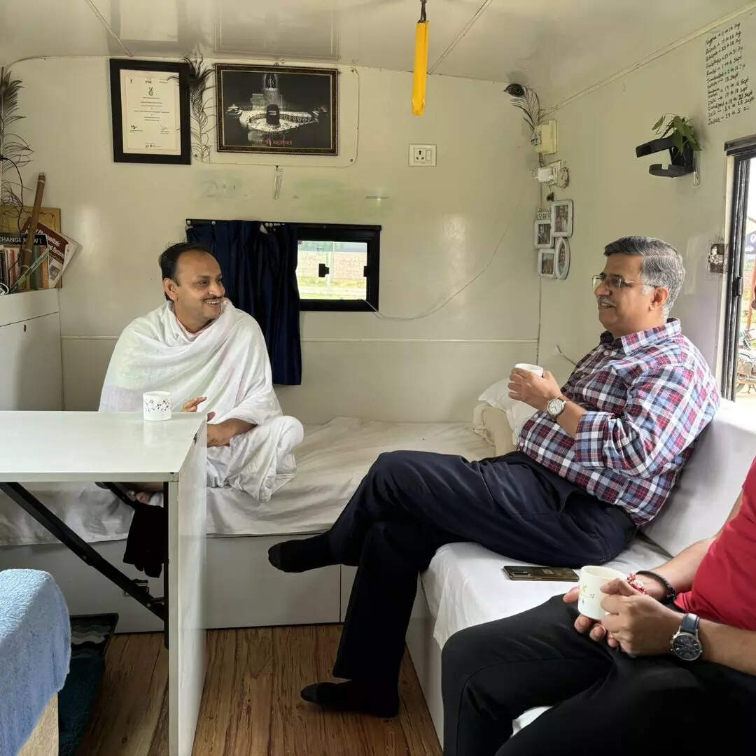 क्या कहा IIT प्रोफेसर ने