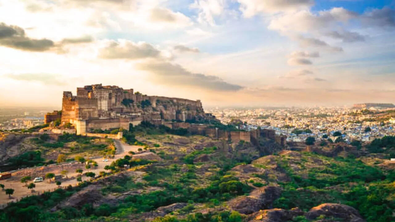 कितना बड़ा है मेहरानगढ़ किला