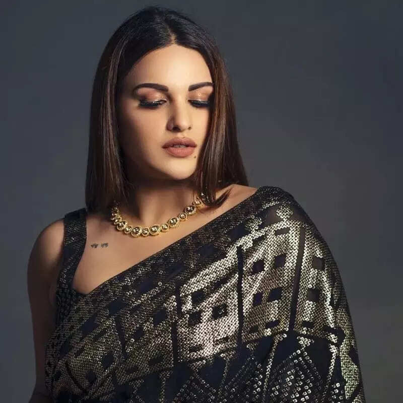 हिमांशी खुराना Himanshi Khurana