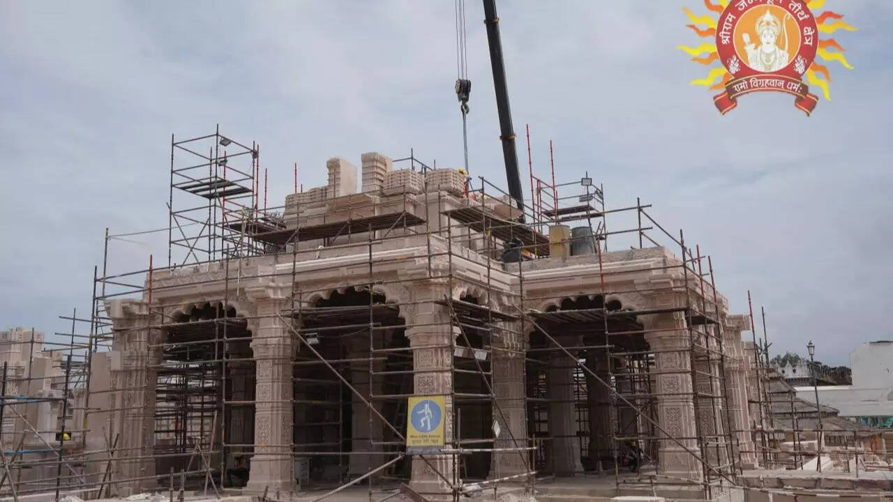 निर्माण कार्यों में तेजी लाने के प्रयास