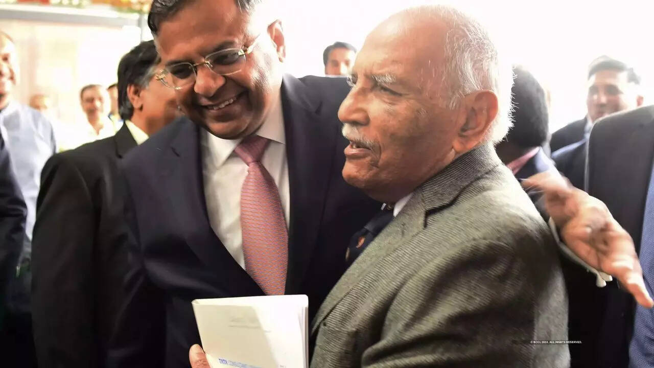 जनरल मैनेजर के तौर पर टीसीएस में हुए थे शामिल