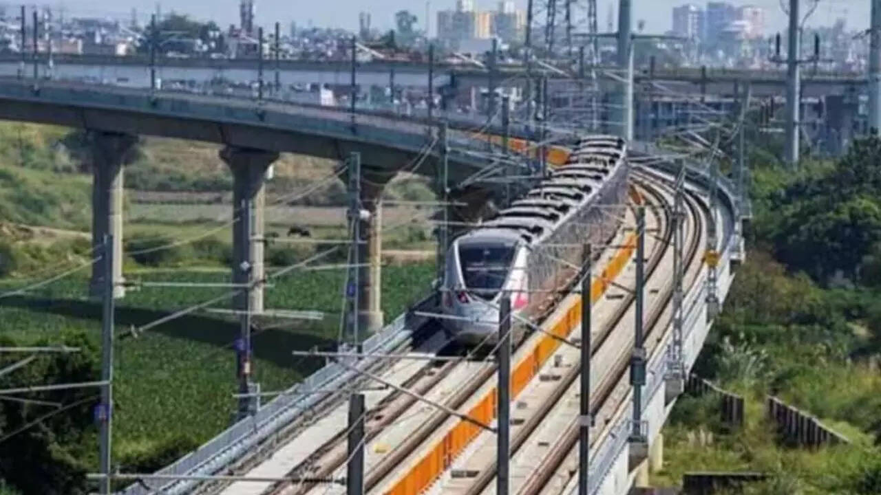 कार्ड में सुविधाएं
