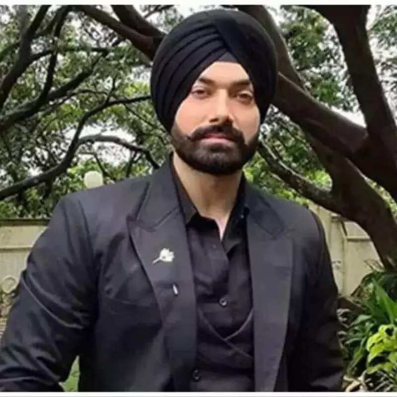 अविनेश रेखी ( Avinesh Rekhi) 