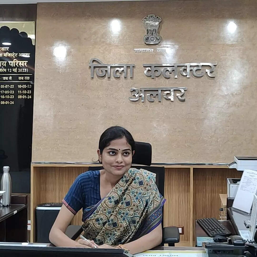 अलवर की कलेक्टर 