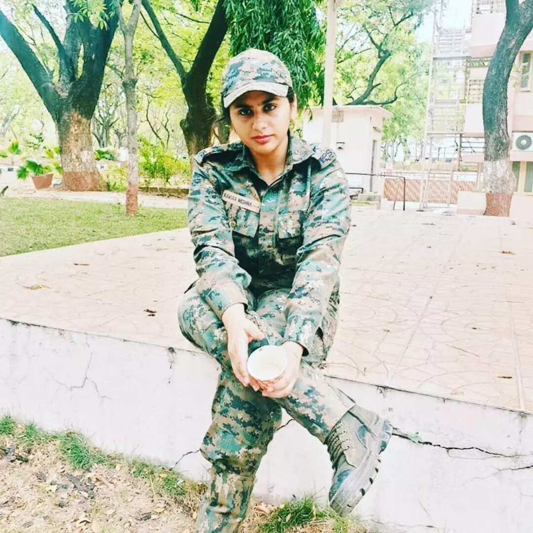 दिल्ली यूनिवर्सिटी से ग्रेजुएशन