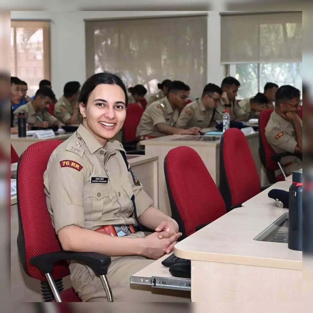 लोकप्रिय आईपीएस अधिकारी