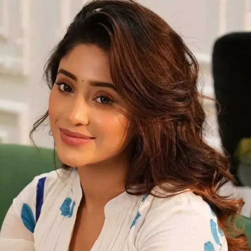 शिवांगी जोशी Shivangi Joshi