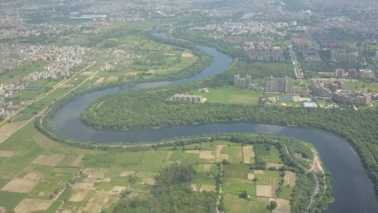 यमुना में पहुंचता था पानी