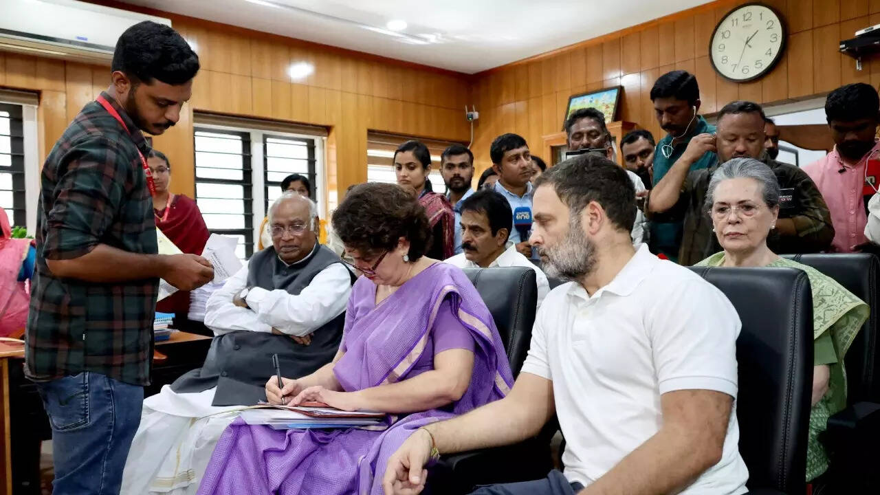 म्यूचुअल फंड और PPF में प्रियंका गांधी वाड्रा का निवेश