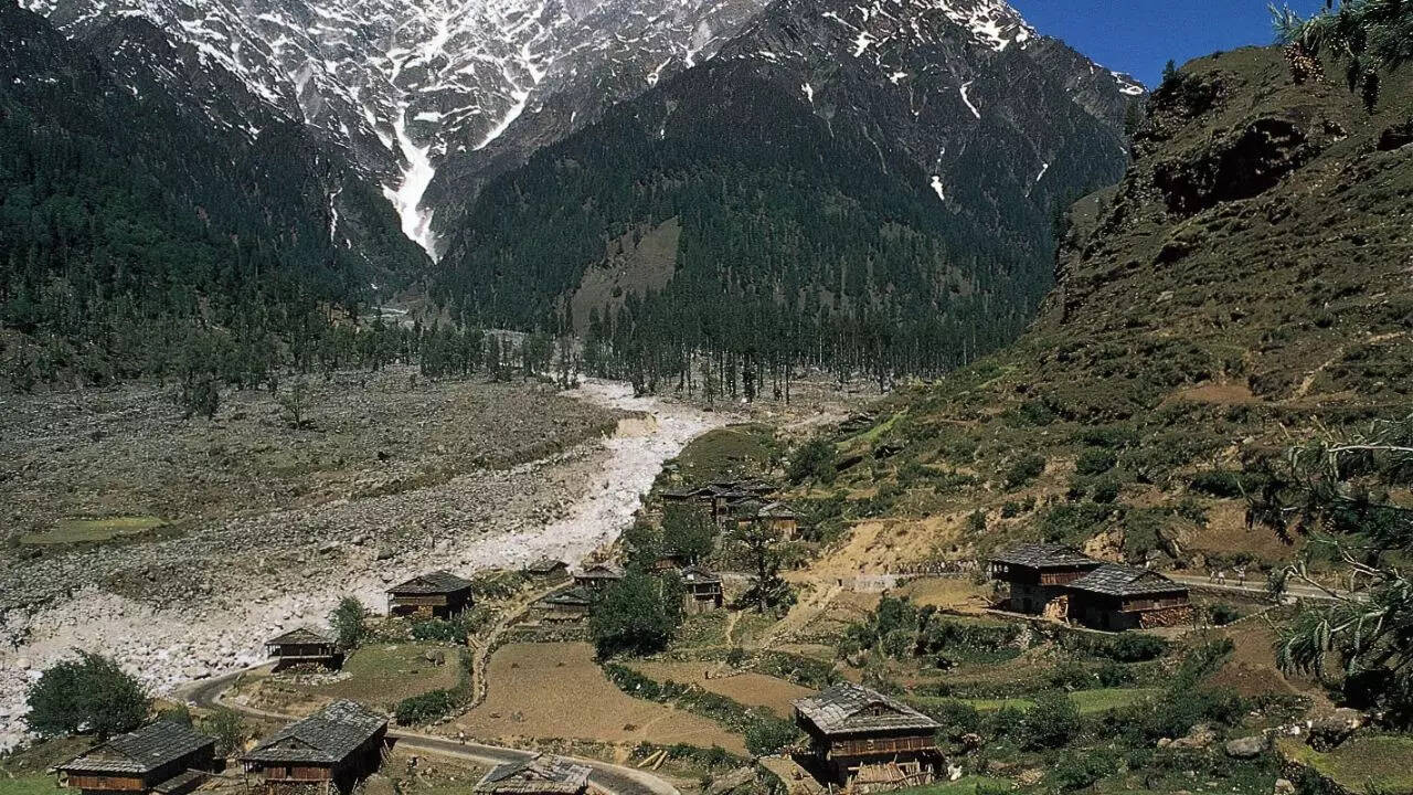किससे खरीदी जमीन