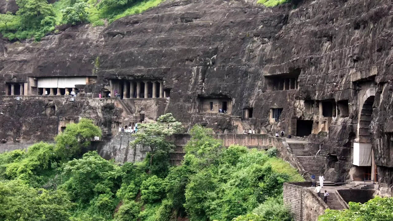 अजंता की गुफाएं