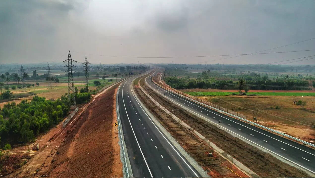 कुछ हिस्सों को ट्रैफिक के लिए पहले ही खोल दिया गया है