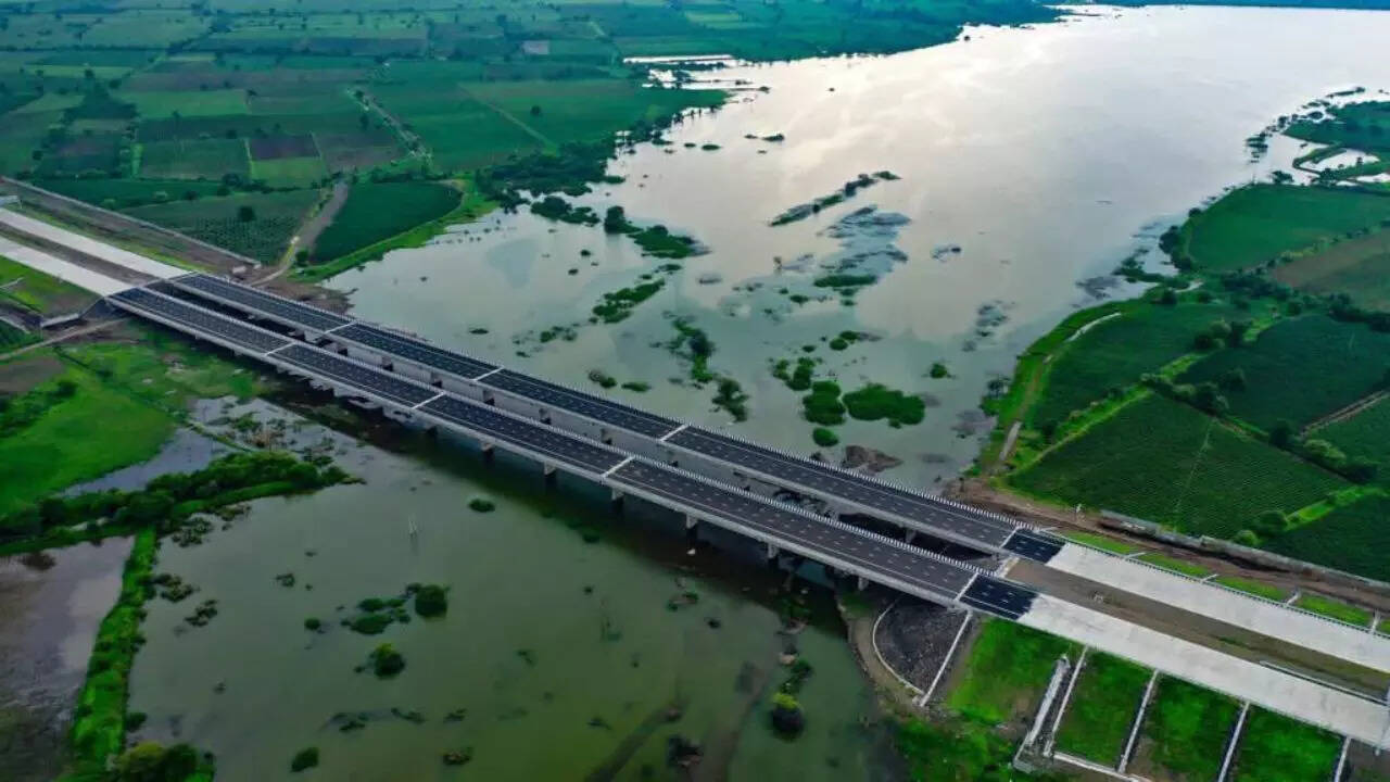 पर्यटकों के लिए फायदा ही फायदा