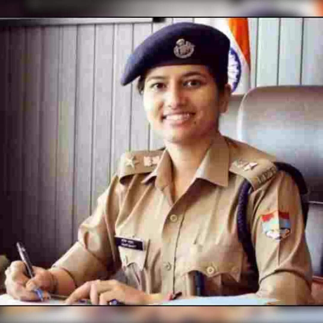 इस IPS अधिकारी ने ठुकराए 16 सरकारी नौकरियों के प्रस्ताव, फिर ऐसे पास की ...