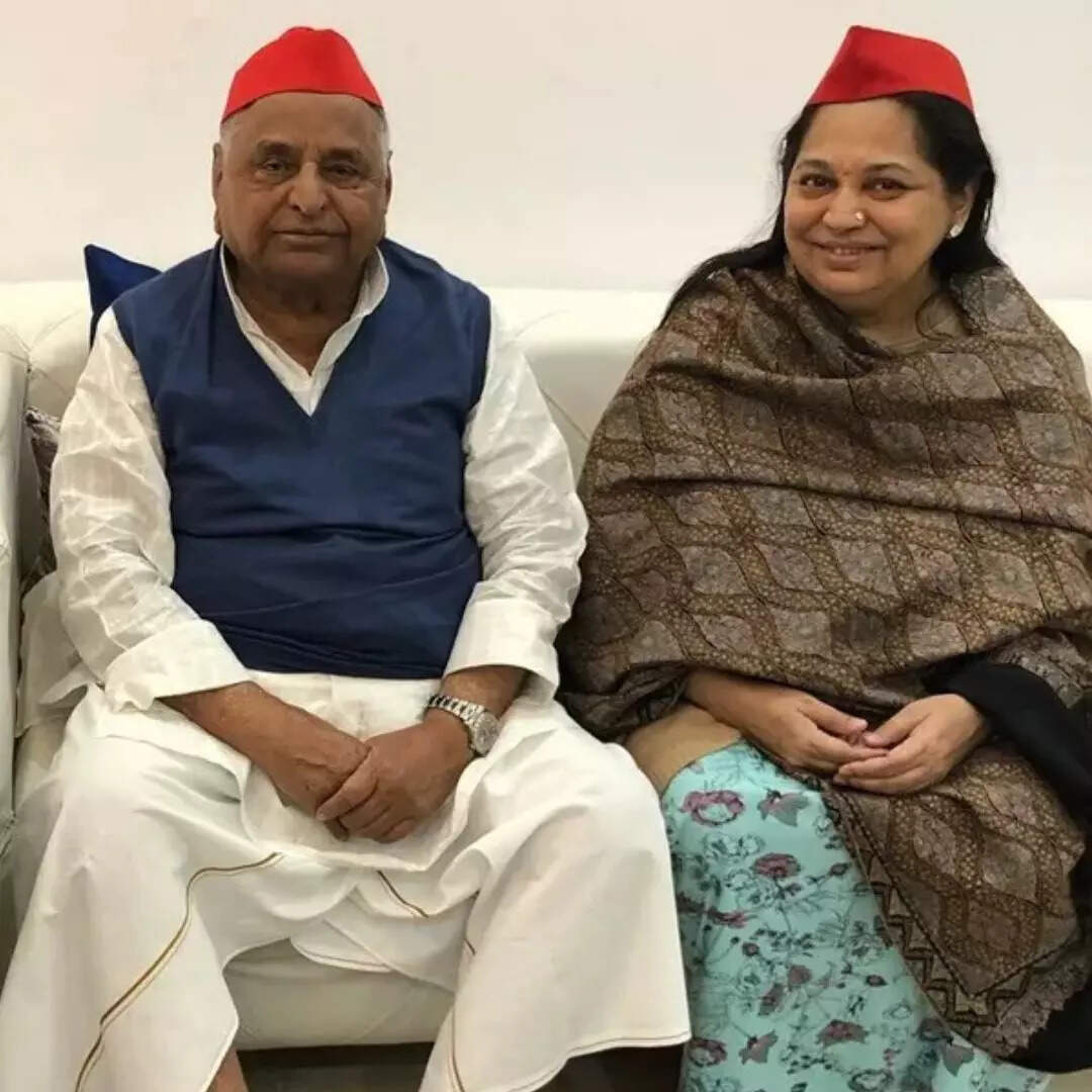 मुलायम सिंह और साधना गुप्ता