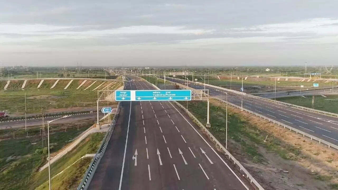 जयपुर के लिए 460 रुपये टोल
