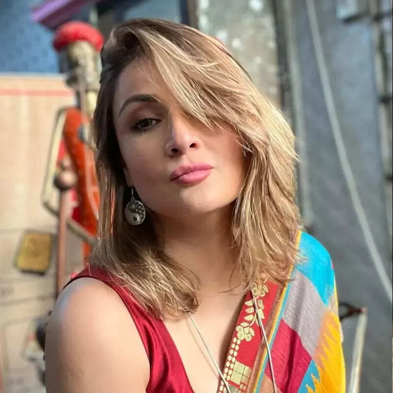 उर्वशी ढोलकिया (Urvashi Dholakia)