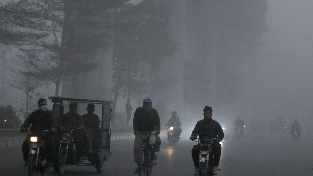 लाहौर में स्कूल बंद