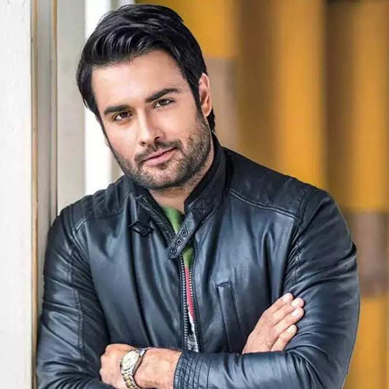 विवियन डीसेना Vivian Dsena