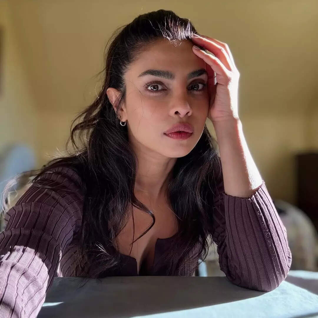 नंबर-3 प्रियंका चोपड़ा (Priyanka Chopra)