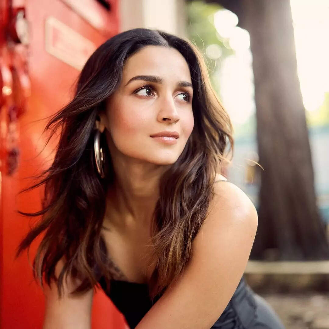 नंबर-5 आलिया भट्ट Alia Bhatt